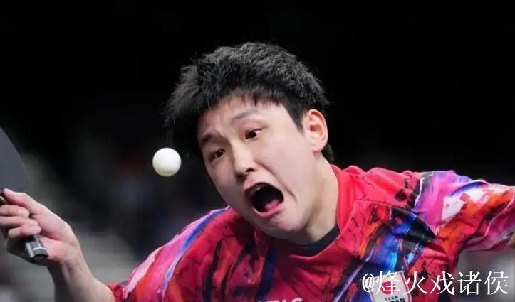 现场设备意外喷礼花，张本智和被吓到，王曼昱镇定如常