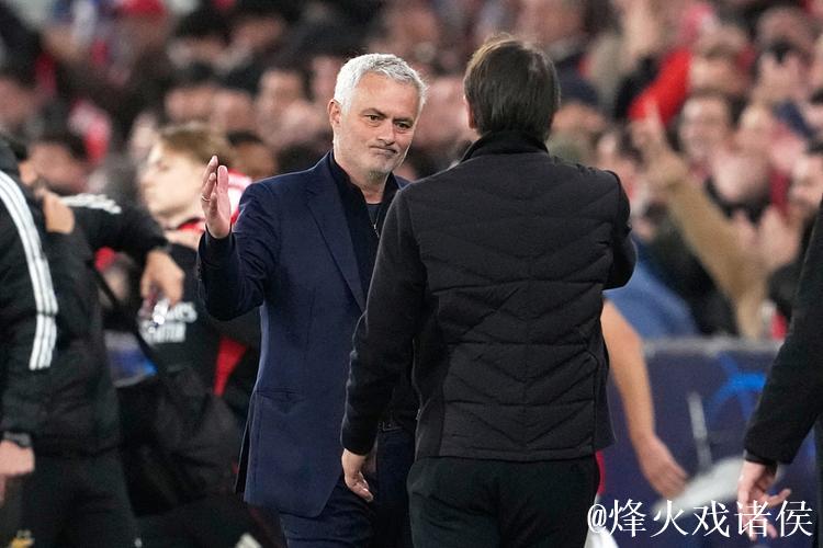 62岁穆帅迎里程碑之战！战胜孔蒂率队逆袭，从4连败到2连胜