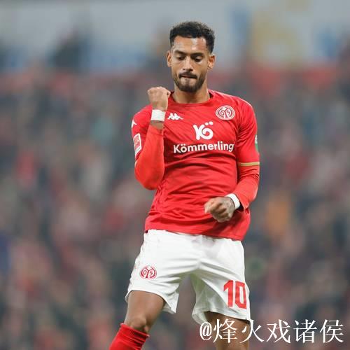 美因茨两次抓住关键机会改写比分,埃贝尔点评 美因茨两次抓住关键机会改写比分,埃贝尔点评